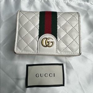 Gucci web quilted mini wallet